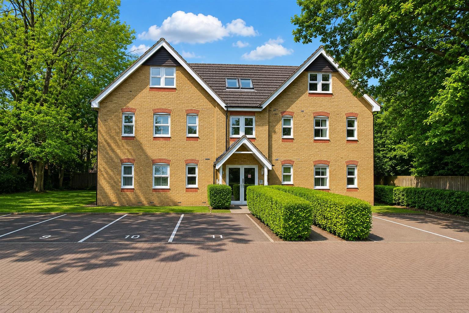 2 bed property in Pryor Close, Tilehurst Reading